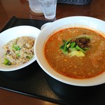 チャイニーズレストラン アルズ - 担々麺