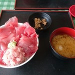 まぐろレストラン - マグロ豪快丼１０００円