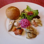 Russian Restaurant ROGOVSKI - 前菜とサラダの盛り合わせ