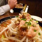 ゴリラーメン - 味噌ラーメン・薬味・野菜増し・半ライス