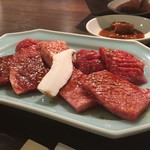 肉とスープのおいしい店 肉の匠 吉杉 - 本日のお肉4種盛り
