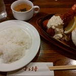 ぶどう亭 - エビフライ&ハンバーグ＋目玉焼き