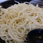 紅丸 - モッチモチで喉越しの良い麺