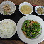 栄達 - 豚肉とニンニクの芽の炒めのも