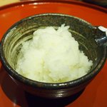 たき下 - 黒むつの柚香焼き 1295円 の大根おろし