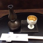 神棚の徳利とお猪口のよう