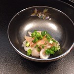 瓢庵 - 親方のおごり　白魚酒盗和え