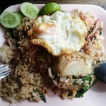 IM CHAN - シーフードチャーハン＋目玉焼き