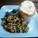 IM CHAN - 豚肉のガパオ