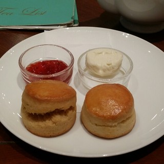 フォートナム&メイソン・コンセプトショップ・ティーショップ_0