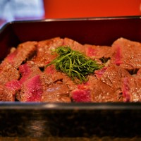 ゆたか - ステーキ重（3780円）