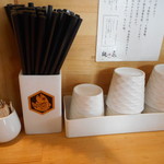 真鯛らーめん 麺魚 - カウンター目前風景