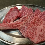 喜八 - 五種盛り(写真は二人前）・１５００円。