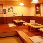 しなの - 店内は、広々ゆったり