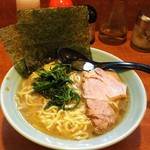 いどばた家 - ラーメン並 濃いめ多め。￥600いつものアングル