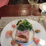 ラトリエ・ド・ギニョール・エ・マデロン - ウサギ・フォアグラ・ドライフィグのテリーヌ