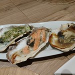 Oyster house Kai - 焼き牡蠣3種