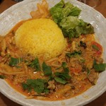 SPICY CURRY 魯珈 - 限定カレー ゲーン・バナーン(牛肉の辛いタイカレー)