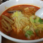 中華 兆徳 - 最近の複雑味のあるタンタン麺とは異なるサラッとタイプ。