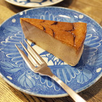 すみだ珈琲 - 珈琲を使ったモカチーズケーキ(420円)