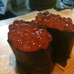ふじ鮨 - いくらの握りを頂きました。