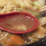 中国料理 王記 - 広東風野菜あんかけラーメン720円+半チャーハン100円