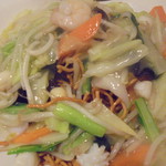 中国料理 王記 - 海鮮あんかけやきそば（かた揚げ麺）980円