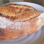 酵母と菓子やコハク - ライ麦(ハーフ)