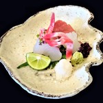 祇園もりわき - 『本マグロ』『ヒラメの昆布締め』『モンゴイカ』のお造り～!! すだちを搾り、辛味大根、ワサビをつけて食べる～♪( ^o^)ﾉ