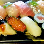 Chiyoda Sushi - ちよ折・こはく 799円
