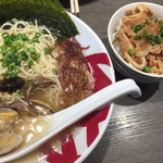 五ノ風 - あさりらーめん潮 はらぺこクラブで700円  豚めし 280円 超美味しいです^_^ 更に ぱどクーポンで100円引き ^_^