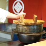 鮨 猪股 - 長野の飯山産コシヒカリを羽釜で