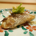 まき村 - 焼き物：鯛のカマ