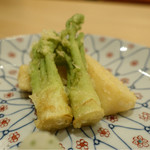 まき村 - 揚げ物：蕗の薹と筍