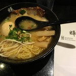 Kizuki Ramen & Izakaya - 料理写真:豚骨ラーメン