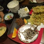 しらすや - しらす定食