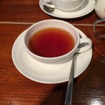 ブンブン紅茶店 - ポットには3杯分ぐらいの紅茶