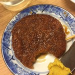 晩杯屋 - 170311土　東京　晩杯屋大山店　一口かじったレバカツ