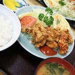 動坂食堂 - 若鶏唐揚げ定食（８５０円）２０１７年３月