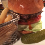 シェイクツリー バーガー＆バー - Red Devil