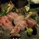 日吉 日本酒 いろり屋金魚 - 本日のお造り盛り合わせ