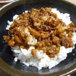 度小月担仔麺 - 牛肉飯