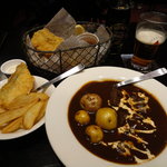 ブリティッシュカフェ＆パブ　オクゾ　 - フィッシュ＆チップス、ギネスビーフシチュー