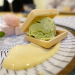 トゥ・ラ・ジョア - 