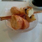 カーザ ヴィニタリア - グリッシーニ、バゲット、フォカッチャ、チャバタ