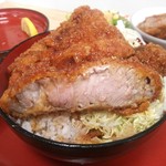 Katsudonya Matsukubo - 肉断面