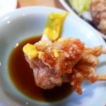 キッチン丸山 - 辛子と酢醤油をつけて食べます