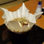 鬼無里村 - 鍋は固形燃料がセットされてグツグツと