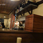 しゃけ小島 - レトロな店内