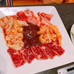 Honkaku Yakiniku Kankokuryouri Genkai Minami - 